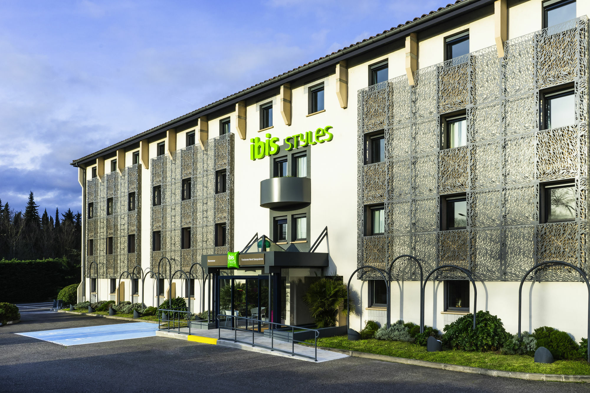Ibis Styles Toulouse Nord Sesquieres Hotell Exteriör bild