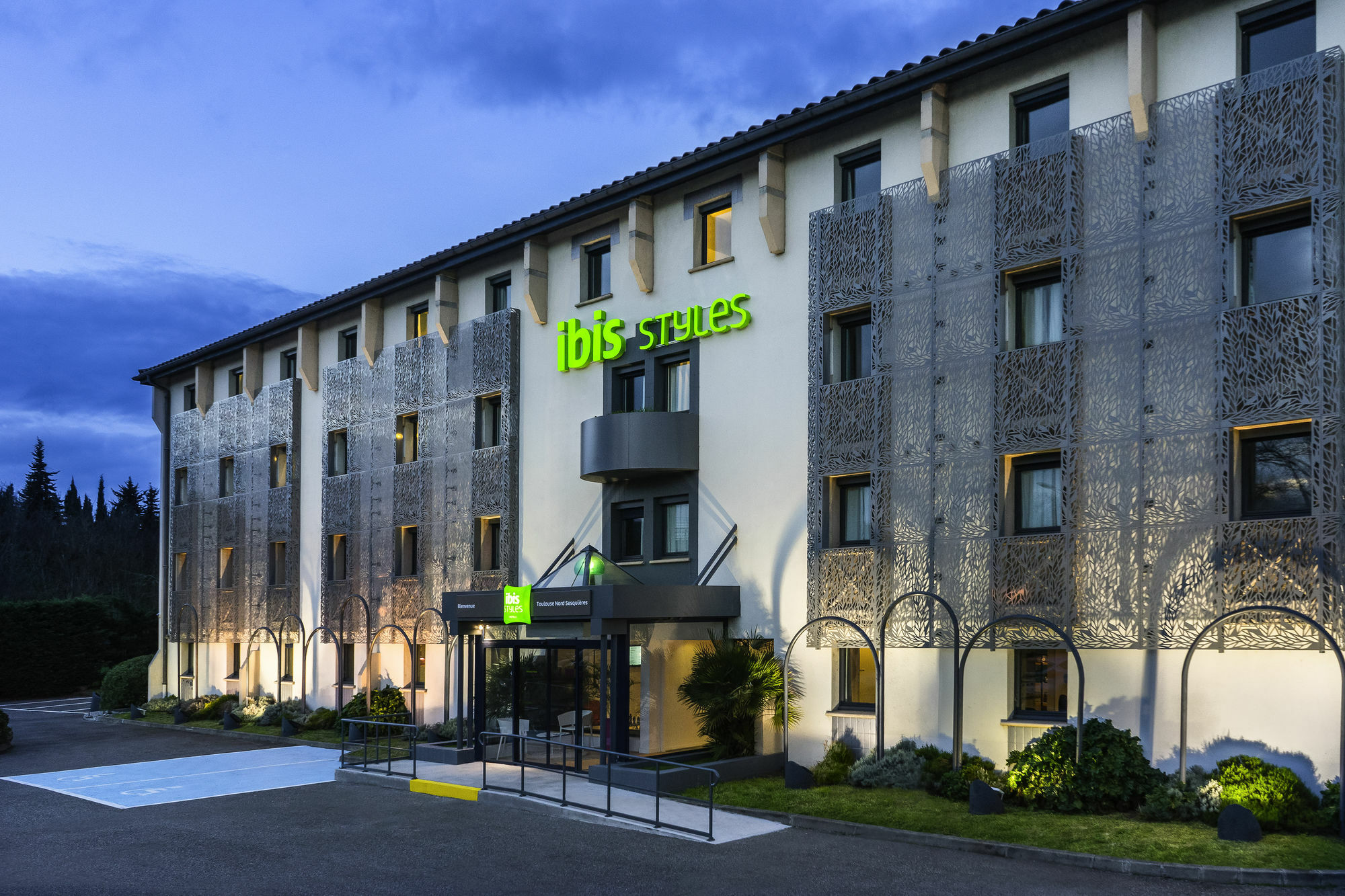 Ibis Styles Toulouse Nord Sesquieres Hotell Exteriör bild